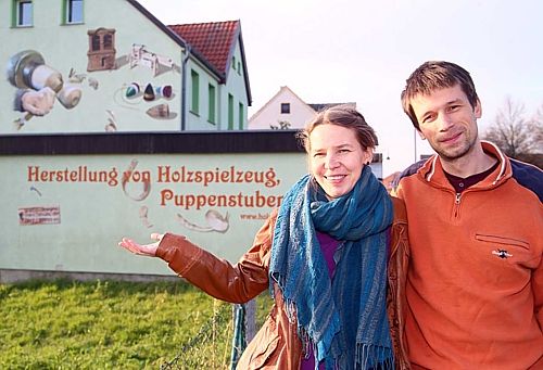 die Holzspielzeugmacher Corinna & Jörg Liebe die Holzspielzeugmacher Corinna & Jörg Liebe