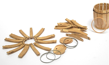 Einzelteil für 2 komplette Holzfässer, Miniaturwerkstatt 1zu12