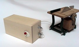 Batteriekasten mit Batterie (Typ D) und Schalter
