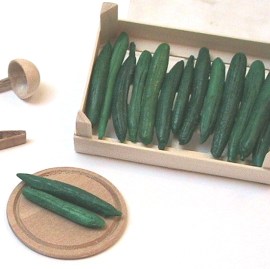 Gurken / Salatgurke, Puppenstubenminiatur in 1zu12