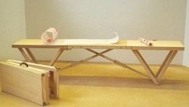 Tapeziertisch, mit Verstrebung, klappbar, Miniatur 1zu12