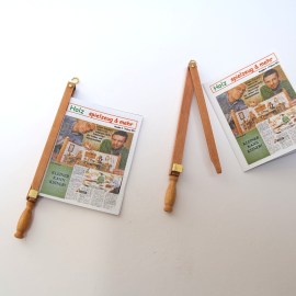 Zeitungsbügel, Puppenstubenminiatur im Maßstab 1zu12